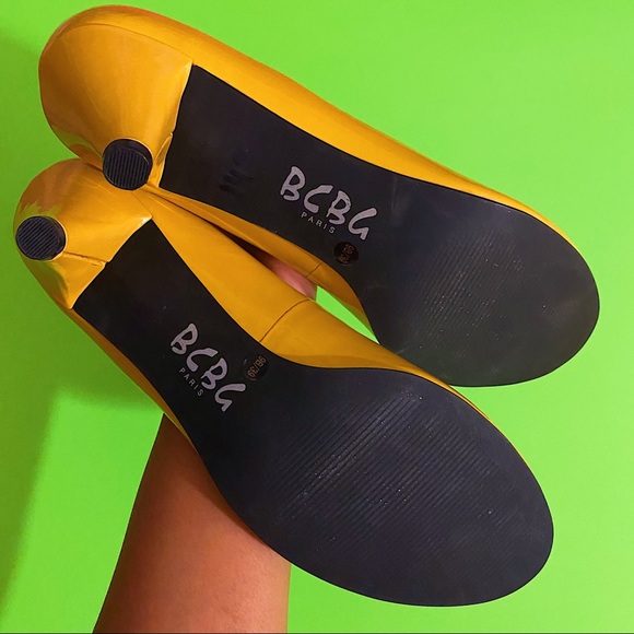 NWOT BCBG Mustard Yellow Genuine Patent Leather Heels Shoes Size 9 - Picture 5 of 5
